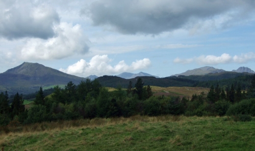 The view of Moel Siabod and the Snowdon range, 22 Aug 09.